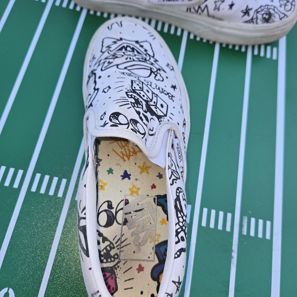 Women's Vans White Slip-On Sneakers with Tattoo Flash Size 5.5 - Picture 6 of 9